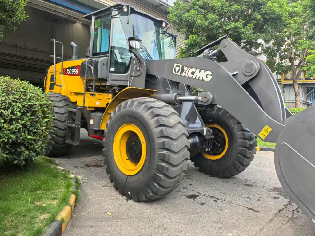 XCMG XC958 wheel loader